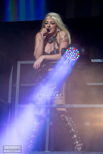 lady-gaga-tribute-donna-marie-at-st-davids-hall-2013-39