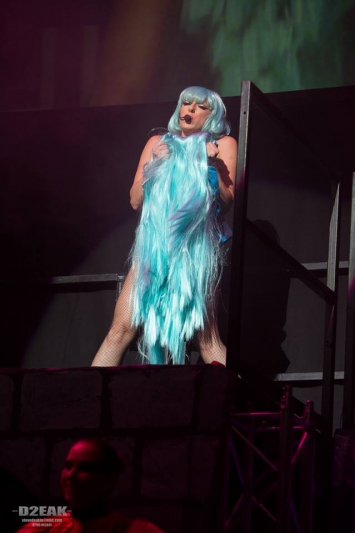 lady-gaga-tribute-donna-marie-at-st-davids-hall-2013-76