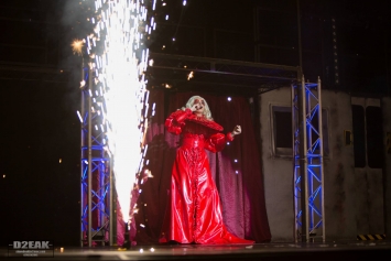 lady-gaga-tribute-donna-marie-at-st-davids-hall-2013-95